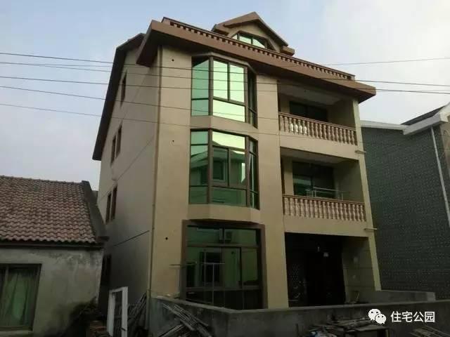 實(shí)拍8X9米小面寬別墅，別再說(shuō)蓋房花錢多，20萬(wàn)就行！