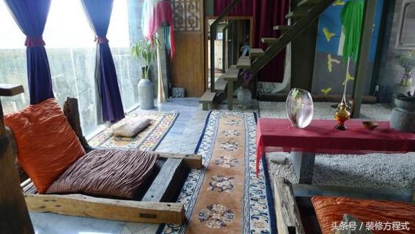 楊麗萍在洱海邊的兩棟別墅，一棟叫月亮宮和一棟叫太陽宮