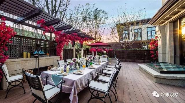 8.8米大橫廳、三開間朝南……這款“薄透漏”的聯排別墅耐人兒不？