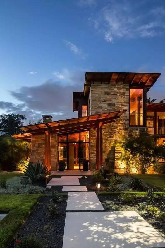 與其買個別墅讓鄉(xiāng)下人住，不如去鄉(xiāng)下做一個自己喜歡的房子！