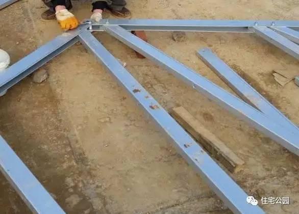 1500元每平米的輕鋼別墅，是否能取代紅磚房在農村的地位？