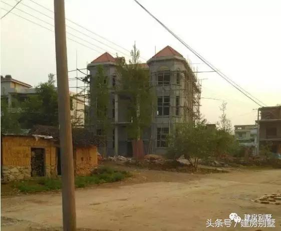 湖北自建三層別墅，主體就花了25萬，看下超值嗎