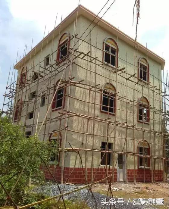 湖北自建三層別墅，主體就花了25萬，看下超值嗎