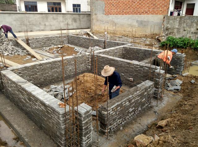 18萬搞定的農村二層別墅，詳細施工過程實拍！含別墅設計圖！