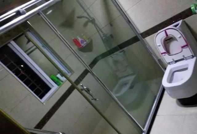 別人花60萬買了房子，他卻回鄉(xiāng)下建別墅