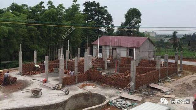 自建房帶超大庭院、泳池，看完都不想在城里買房了