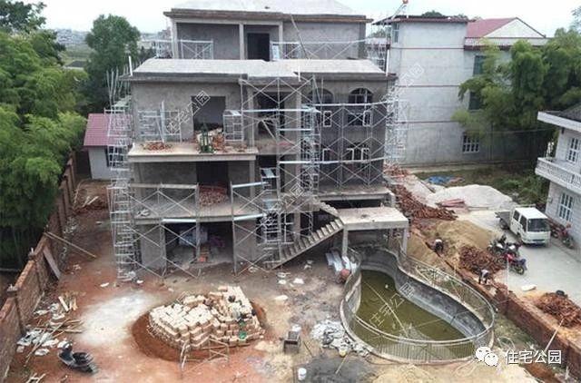 自建房帶超大庭院、泳池，看完都不想在城里買房了