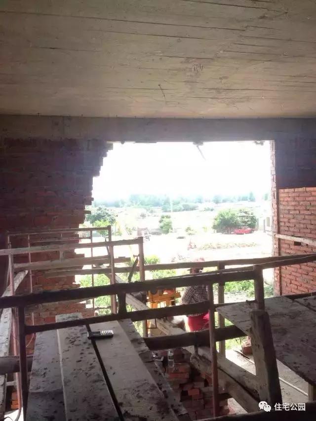 海南父子40萬(wàn)聯(lián)手自建2層養(yǎng)老房，這價(jià)錢你可信？