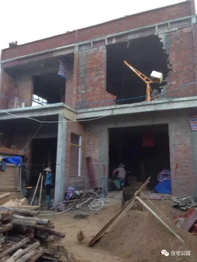 海南父子40萬(wàn)聯(lián)手自建2層養(yǎng)老房，這價(jià)錢你可信？