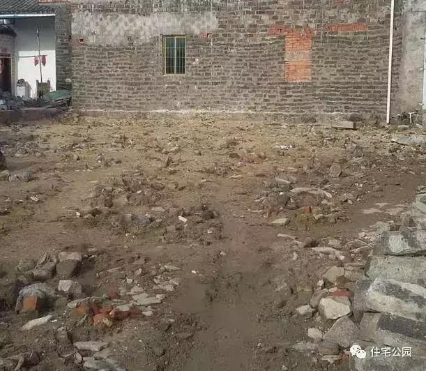 海南父子40萬(wàn)聯(lián)手自建2層養(yǎng)老房，這價(jià)錢你可信？