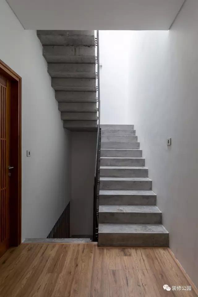 農(nóng)村別墅裝修這樣搞，比刷白墻還省錢(qián)，內(nèi)外墻都行