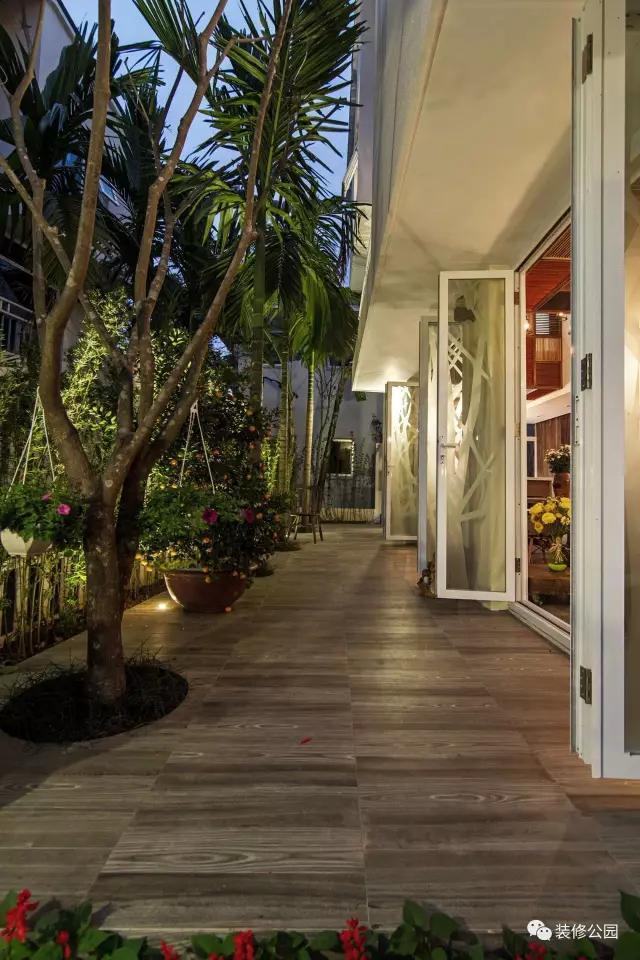 宅基地都是10米寬，人家的農村別墅戶型好，裝修棒，學不？