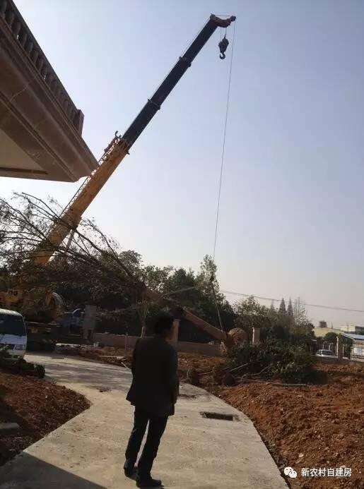 土豪曬500萬農(nóng)村自建房，沒想到最后卻被網(wǎng)友扒皮