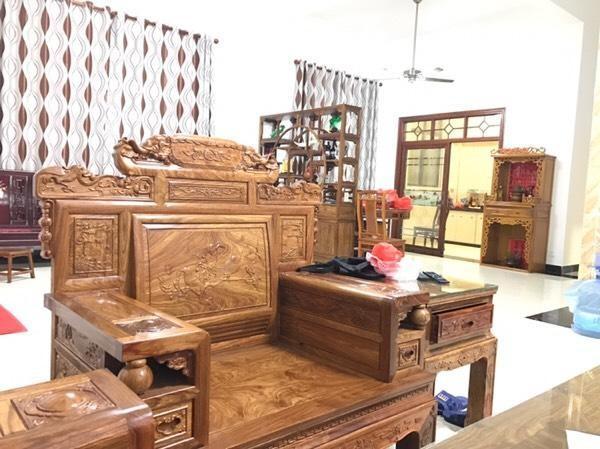 逃離深圳，我用70萬蓋了棟小別墅迎娶了白富美老婆