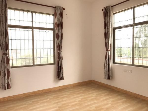 逃離深圳，我用70萬蓋了棟小別墅迎娶了白富美老婆