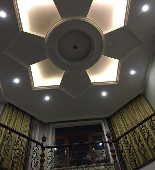 農村170萬的別墅，比上不城里的一間側所