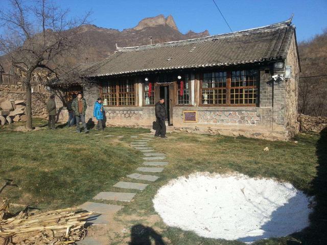 社會的病態：城里人紛紛往農村涌，農村人拼命在城里買房