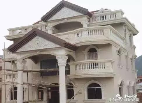 羅馬柱搭配的好，房子至少可以加10分