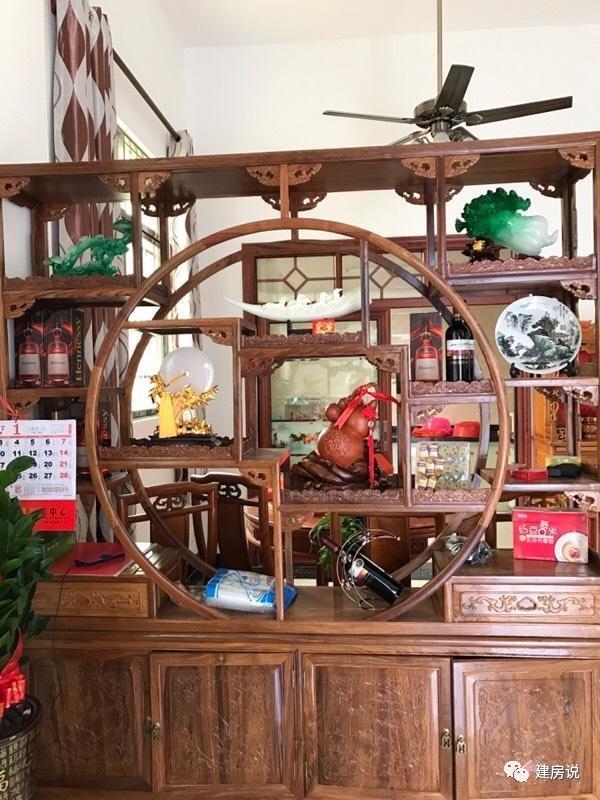 老板自建豪華洋氣的三層農(nóng)村別墅，不愧是福建的房子！