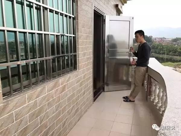 老板自建豪華洋氣的三層農(nóng)村別墅，不愧是福建的房子！