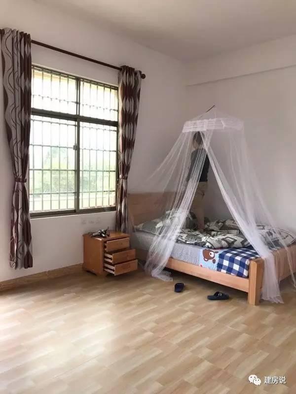 老板自建豪華洋氣的三層農(nóng)村別墅，不愧是福建的房子！