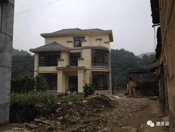 浙江網友自建三層農村別墅，引全村仿建倍有面子
