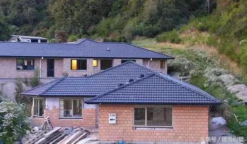 實拍華人夫妻新西蘭自建房全過程，有山有水有鄰家女孩