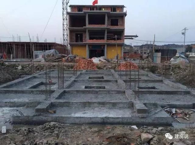 浙江網(wǎng)友自建四層農(nóng)村別墅，不愧是富庶之鄉(xiāng)的房子