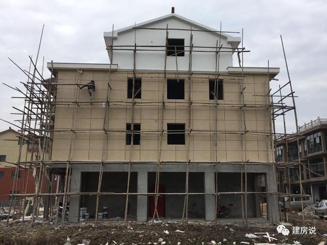 浙江網(wǎng)友自建四層農(nóng)村別墅，不愧是富庶之鄉(xiāng)的房子