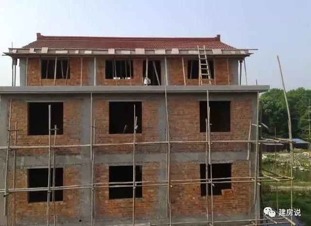 浙江網(wǎng)友自建四層農(nóng)村別墅，不愧是富庶之鄉(xiāng)的房子