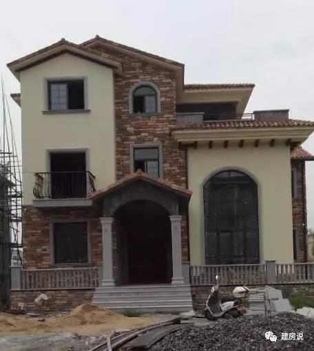 蘇州網(wǎng)友曬三層農(nóng)村別墅，帶洋氣花園很有格局