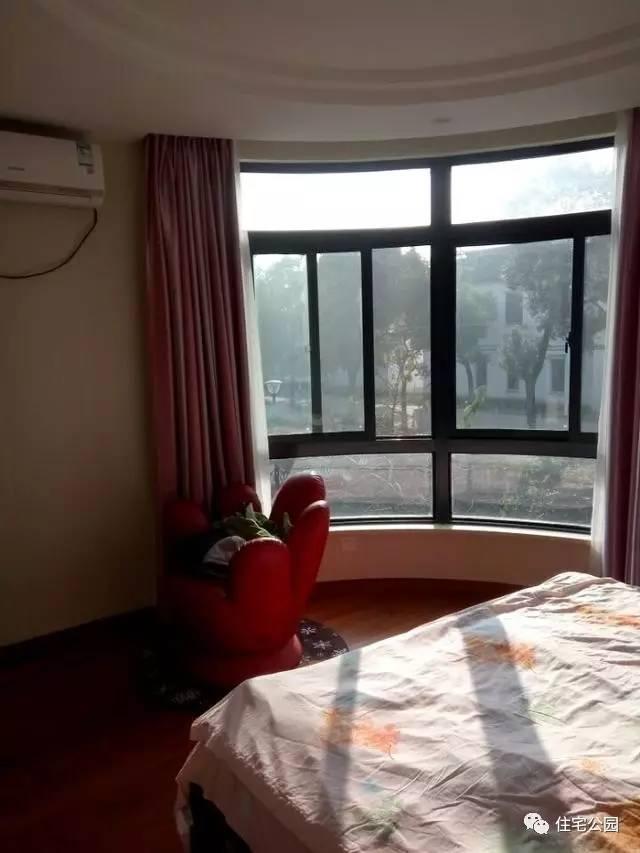 江蘇農村建3層歐式別墅，落地窗+大露臺，60萬內外全搞定？