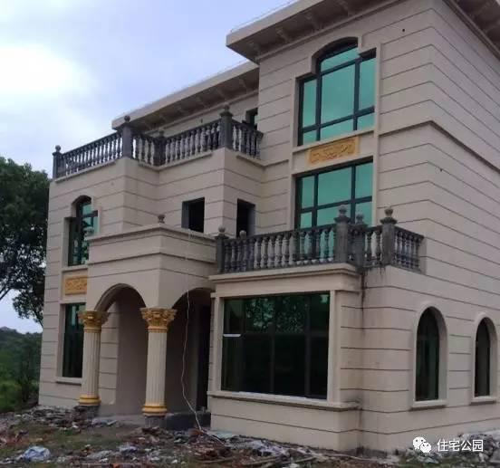 50萬可以建怎樣的鄉村別墅，第3套都說賺大第7套為何被罵哭？