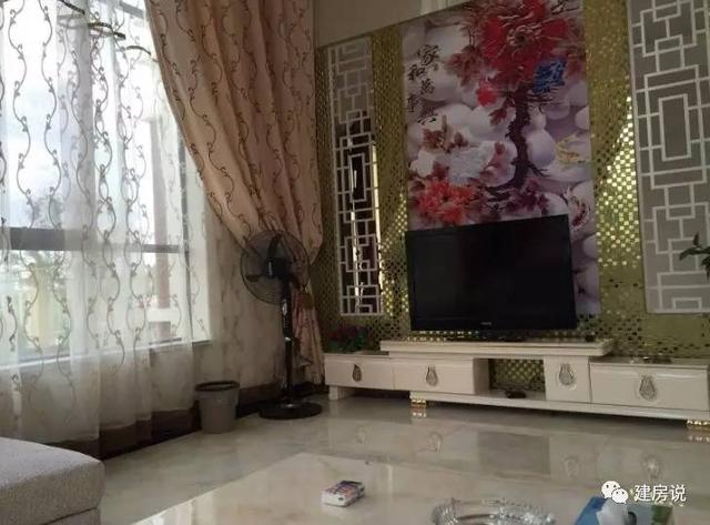 湖南網友曬自建三層農村別墅，外觀和裝修完美搭配