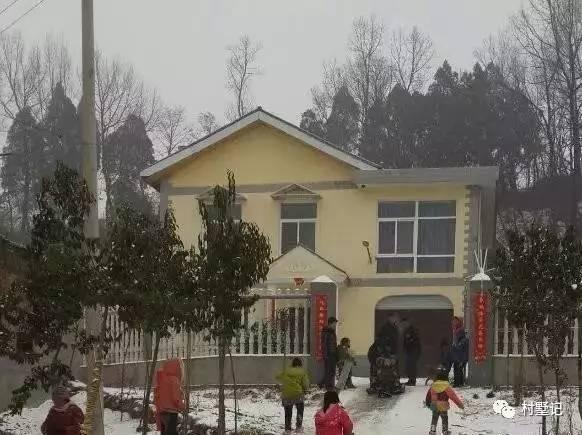 陜西二層農村小別墅，建好了風格很別致