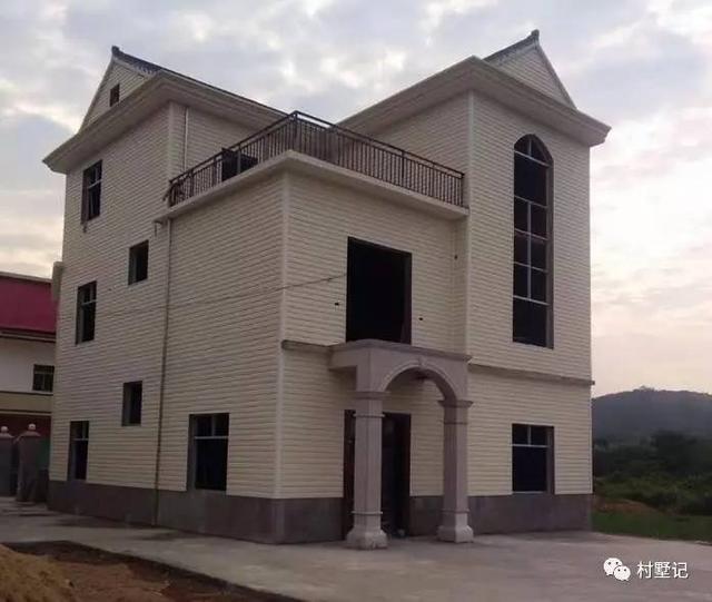 這些建好的農村別墅，可能比城里商品房好100倍