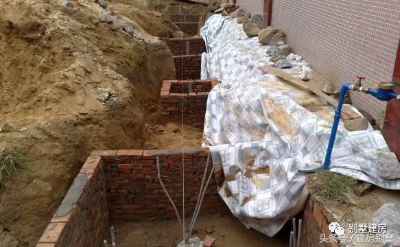 鄰居家有小孩出生，我的房子就不能建了，這種風(fēng)俗你村有嗎？