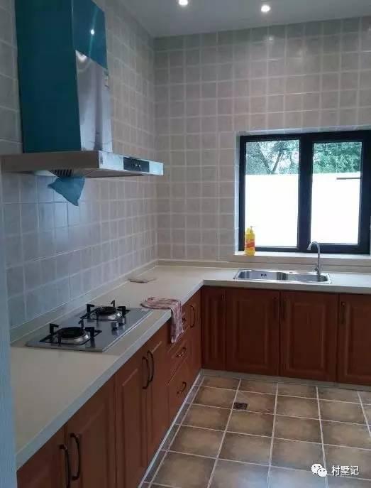 江西自建的二層農村別墅，讓婆婆和媽媽都很滿意