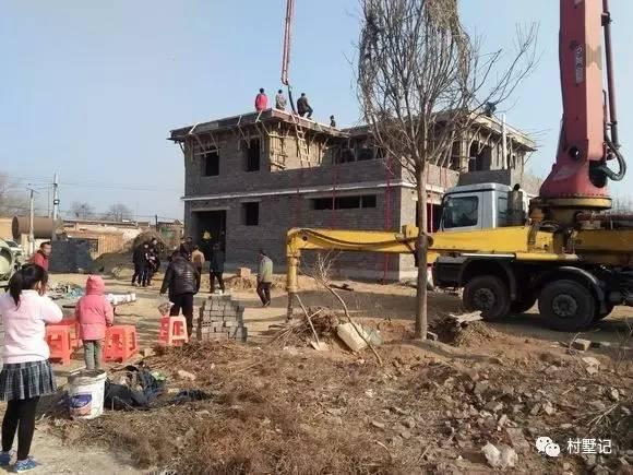 江西老張自建二層農村別墅，鄰居沒建整天都說好后悔