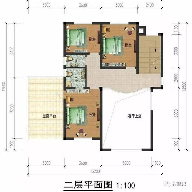 30萬建造這套帶車庫的挑空別墅，把日子過的紅紅火火