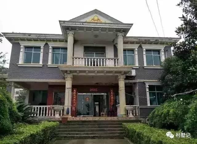 有錢(qián)有地就建農(nóng)村別墅，花花草草大院子居住格外舒適