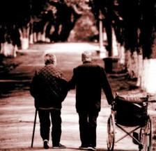 她斥資80萬回村蓋豪宅奉養父母震驚全村，誰說女子不如男