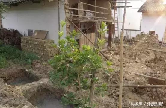 自建三層小別墅施工方式引熱議，江西老表說出了心里話