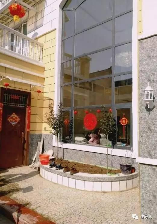 80后花50萬自建三層別墅，造型漂亮惹村里人都羨慕