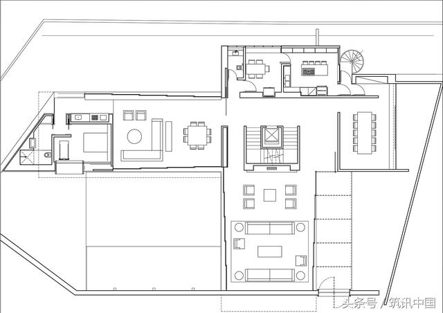 海南設計很新穎的房子帶庭院和室內裝修設計圖