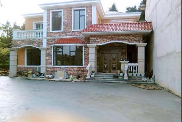 農村有宅基地就是好，可以自建喜歡的別墅！