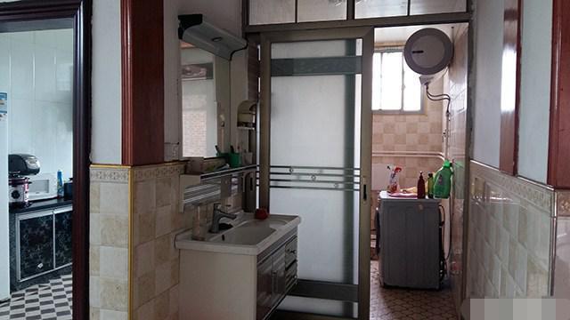 離開深圳7年，曬曬我姐農村自建別墅，博古架和樓梯太贊了！