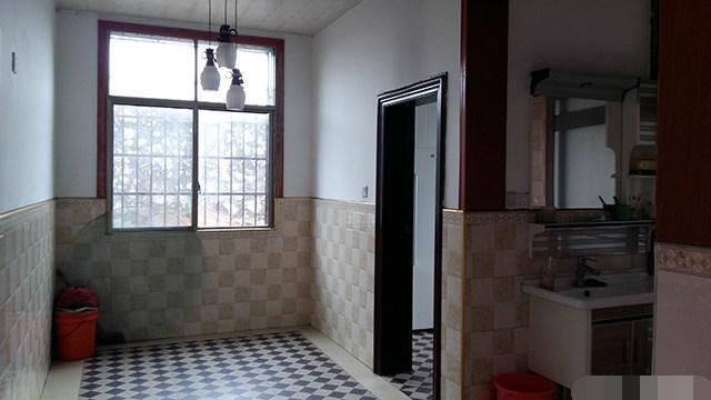 離開深圳7年，曬曬我姐農村自建別墅，博古架和樓梯太贊了！