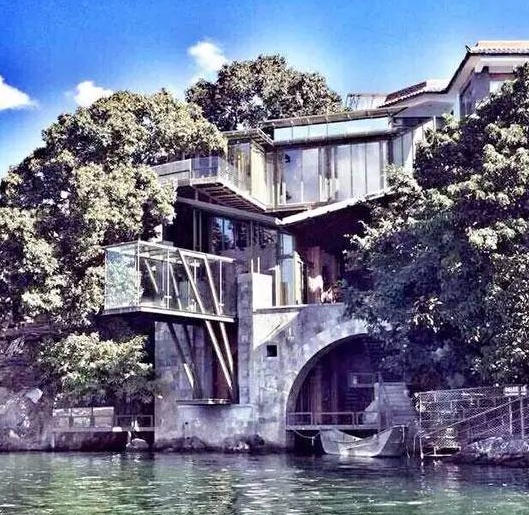 女明星別墅大起底，范爺和她比還是差了一點！