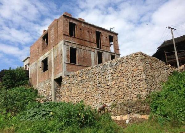 貸款借錢，一拿到5千元圖紙立刻蓋起34萬農村別墅！